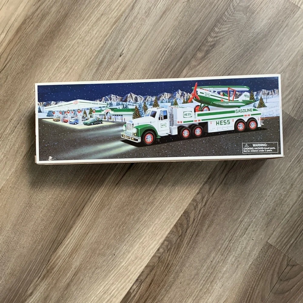 New 2002 Hess Gas Station Holiday Toy Truck & Airplane Air Plane Vintage NRFB